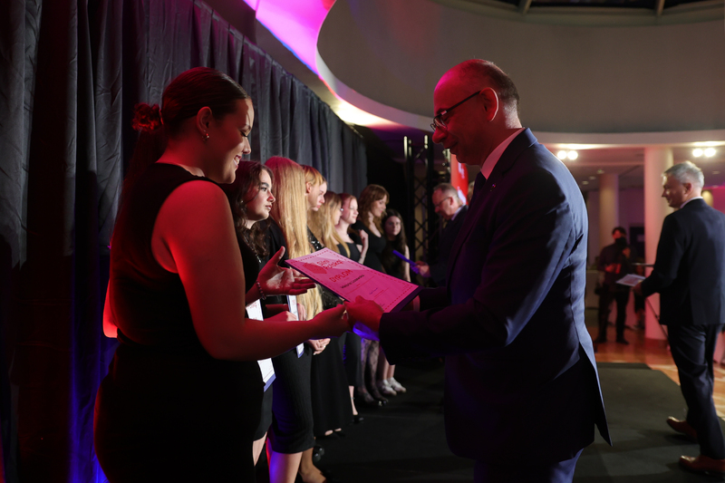 Finał pierwszej edycji ogólnopolskiego konkursu edukacyjnego „Silni Polską!”- Warszawa, 12 września 2025r. Fot. Łukasz Kustrzyński (IPN)