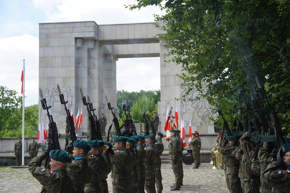 „Jesteśmy wolni! Oto kajdany, które nas krępowały, już opadły!” – wojewódzkie uroczystości z okazji Narodowego Dnia Powstań Śląskich – Góra Św. Anny, 20 czerwca 2024