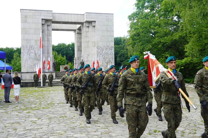 „Jesteśmy wolni! Oto kajdany, które nas krępowały, już opadły!” – wojewódzkie uroczystości z okazji Narodowego Dnia Powstań Śląskich – Góra Św. Anny, 20 czerwca 2024