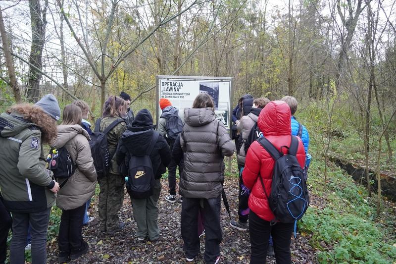 Terenowa lekcja historii na Polanie Śmierci koło Malerzowic Wielkich - Malerzowice Wielkie, 20 listopada 2024