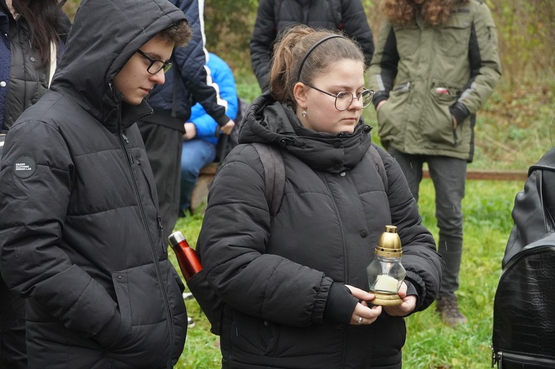 Terenowa lekcja historii na Polanie Śmierci koło Malerzowic Wielkich - Malerzowice Wielkie, 20 listopada 2024