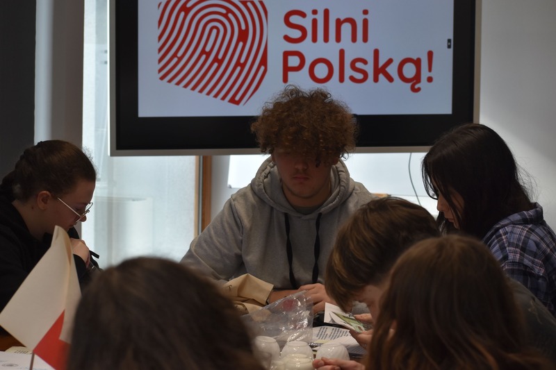 Ostatnia grupa z województwa opolskiego zakończyła 1. etap ogólnopolskiego konkursu edukacyjnego IPN „Silni Polską!” - Opole, 21 i 28 lutego 2025