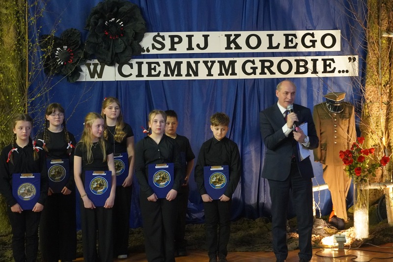 Uroczystość upamiętniająca Ofiary Zbrodni Katyńskiej w 85. rocznicę - Szybowice, 10 kwietnia 2025