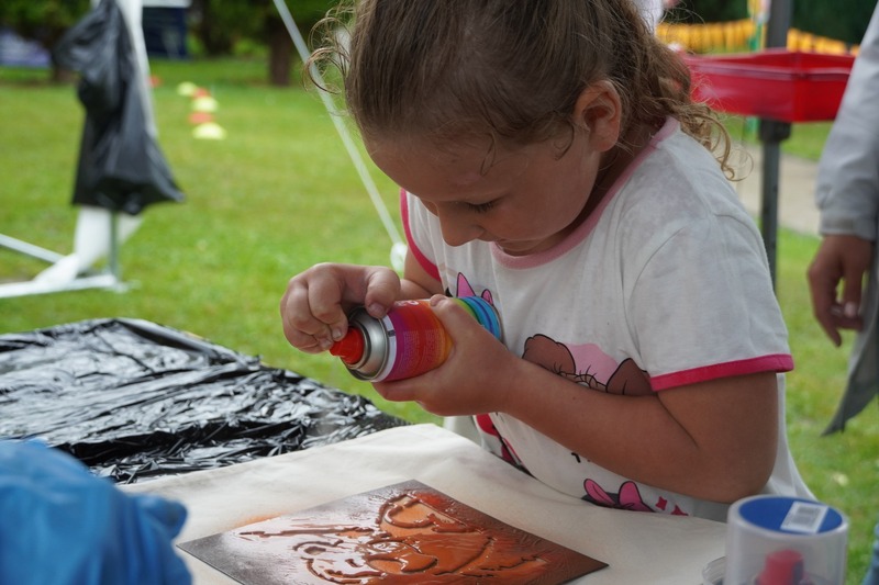 Warsztaty podczas pikniku rodzinnego w PSP im. Kornela Makuszyńskiego - Klisino, 7 czerwca 2025