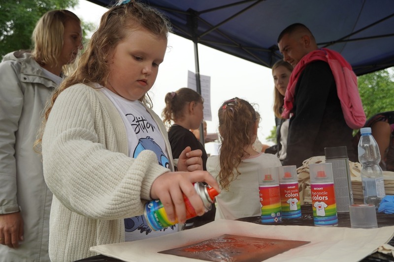 Warsztaty podczas pikniku rodzinnego w PSP im. Kornela Makuszyńskiego - Klisino, 7 czerwca 2025