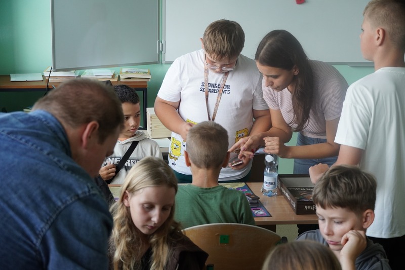 Miś Wojtek w Szkole Podstawowej w Komorznie - Komorzno, 9 września 2025