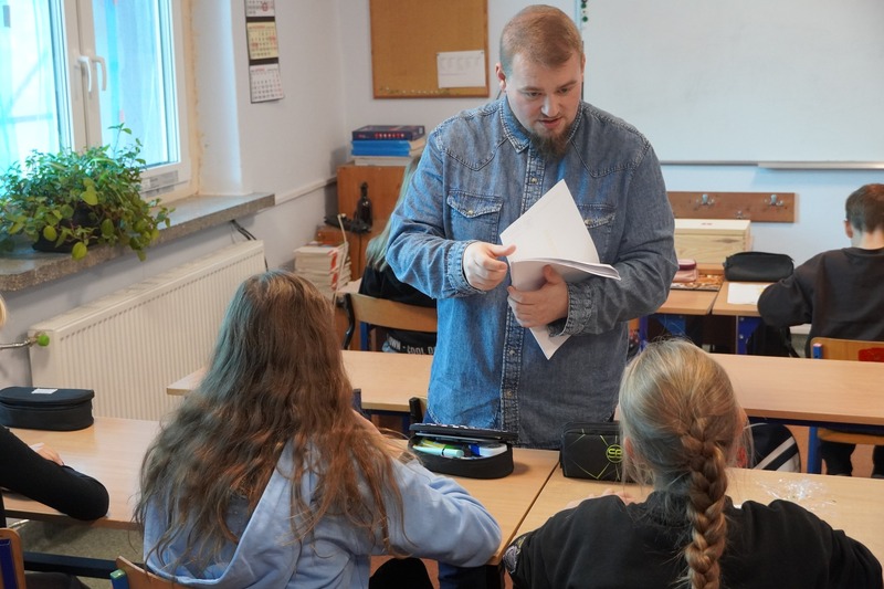 "Pies Ciapek w służbie Dywizjonu 305" – lekcja edukacyjno-historyczna w Szkole Podstawowej nr 25 w Opolu