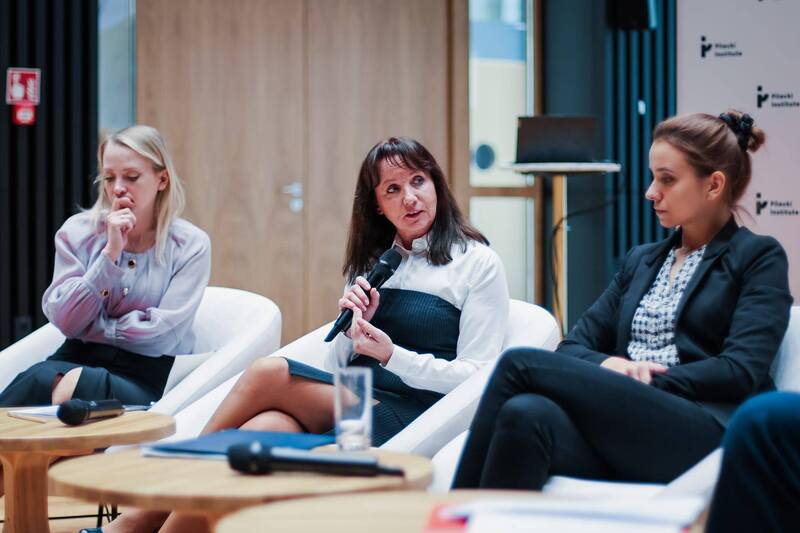 Ogólnopolska konferencja naukowa „Formy zaangażowania kobiet w systemach autorytarnych i totalitarnych XX wieku – Polska na europejskim tle porównawczym (1919–1989)” – Warszawa, 14-15 października 2025