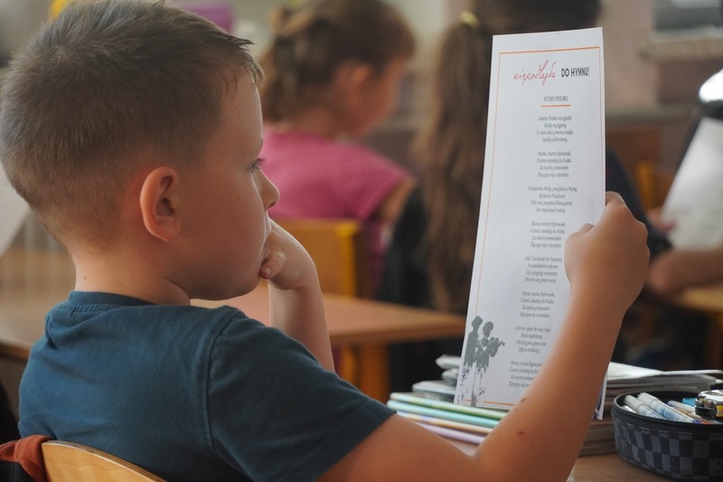 „Za co kochamy Polskę?” – warsztaty plastyczno-historyczne – Brzeg, 4 listopada 2025