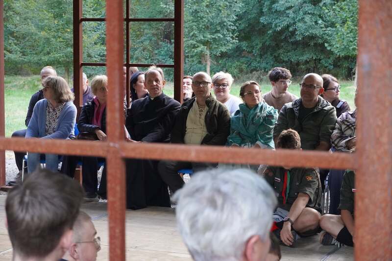 Na Polanie Śmierci w Starym Grodkowie odbyła się premiera spektaklu „Korona i zdrada” – Stary Grodków, 19 września 2026
