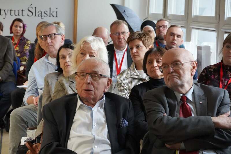 „Przerwane losy… Z Kresów Wschodnich na Śląsk”. Podsumowanie konferencji naukowej w Opolu