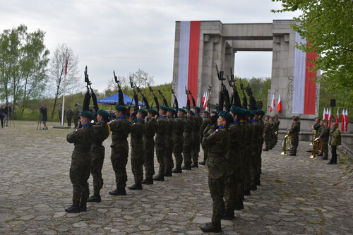 Obchody Dnia Flagi RP oraz 102. rocznicy wybuchu III Powstania Śląskiego – Góra Świętej Anny, 2 maja 2023