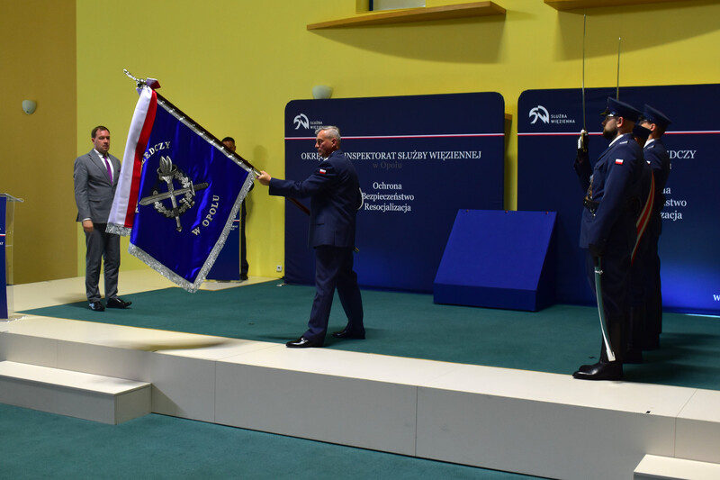 Nadanie sztandaru Aresztowi Śledczemu w Opolu – Opole, 19 czerwca 2023. Fot. Dominik Wojtkiewicz (IPN)