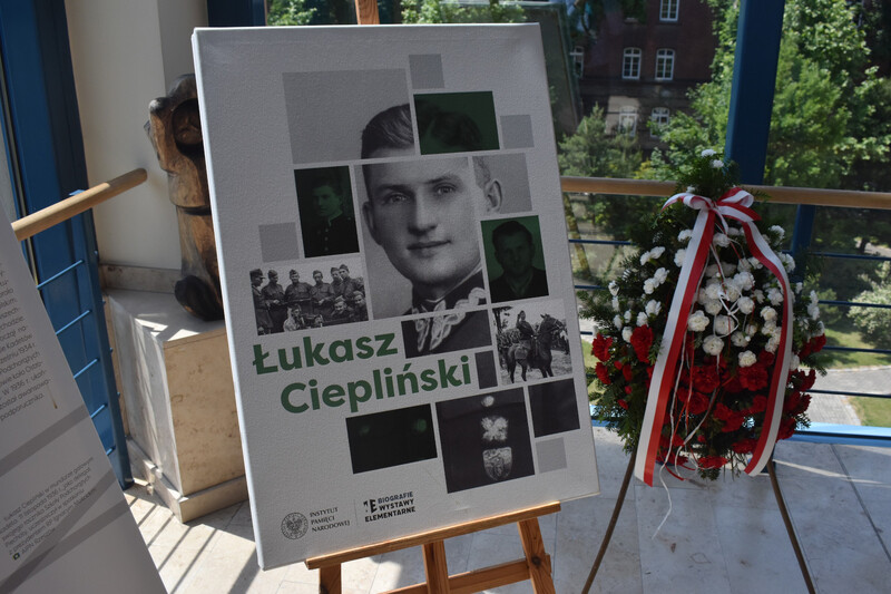 Nadanie sztandaru Aresztowi Śledczemu w Opolu – Opole, 19 czerwca 2023. Fot. Dominik Wojtkiewicz (IPN)