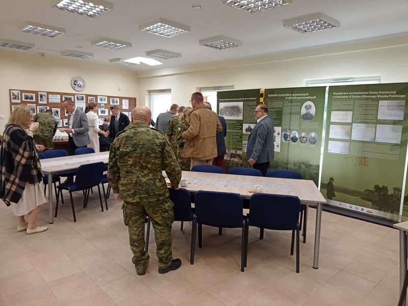 Wystawa IPN „Na Straży Granic” dotarła do Ożarowic i lotniska Katowice-Pyrzowice – Ożarowice, 27 kwietnia 2024