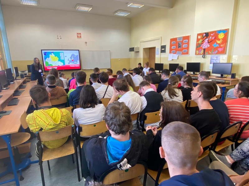 „Symbole Narodowe" lekcja dla uczniów z Zespołu Szkół Specjalnych w Opolu – Opole, 29 kwietnia 2024