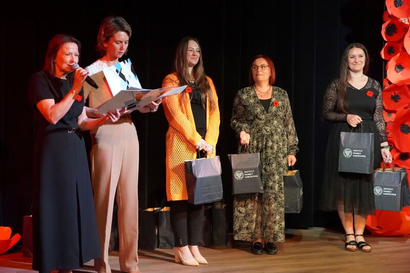 „Wielkie rzeczy w małych oczach” wernisaż prac pt. „Historia Misia Wojtka” – Komprachcice, 14 maja 2024