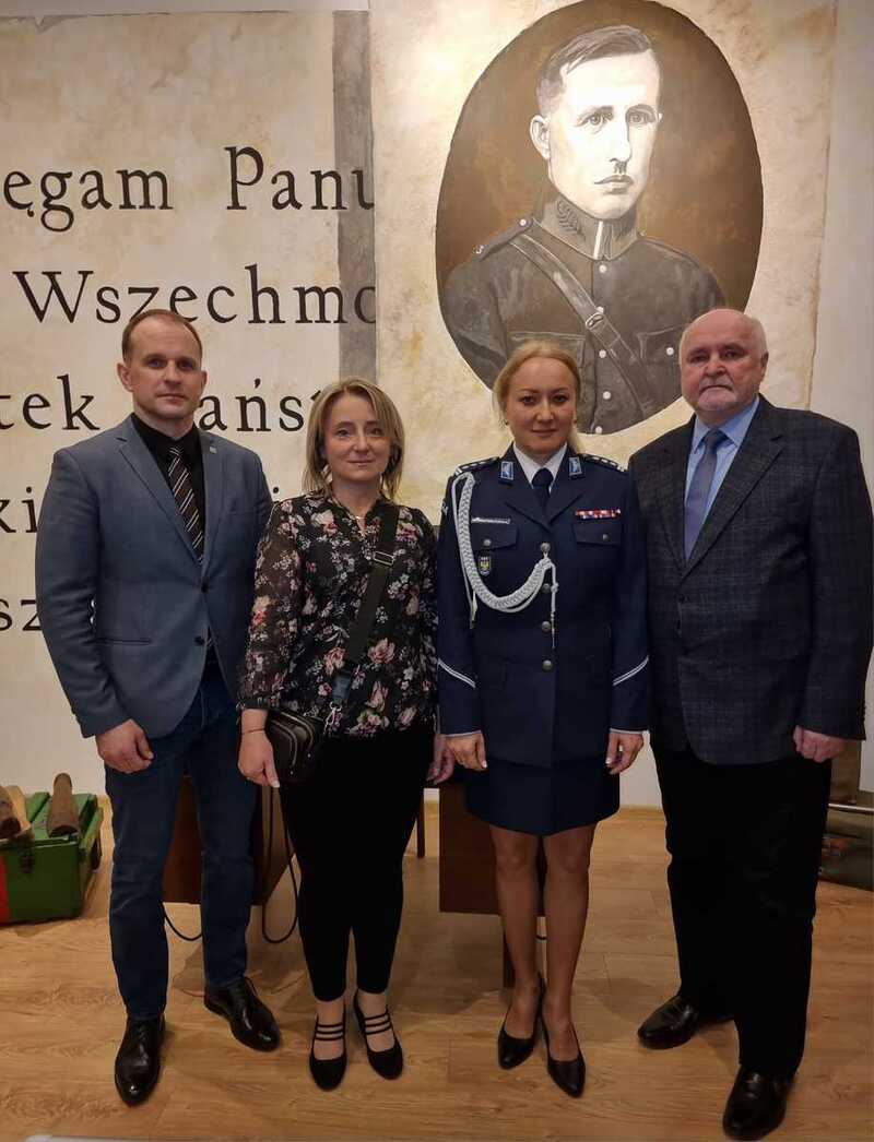 Uroczystości rocznicowe sierżanta Piotra Jesienia - patrona Komendy Wojewódzkiej Policji w Opolu – Opole, 17 kwietnia 2024